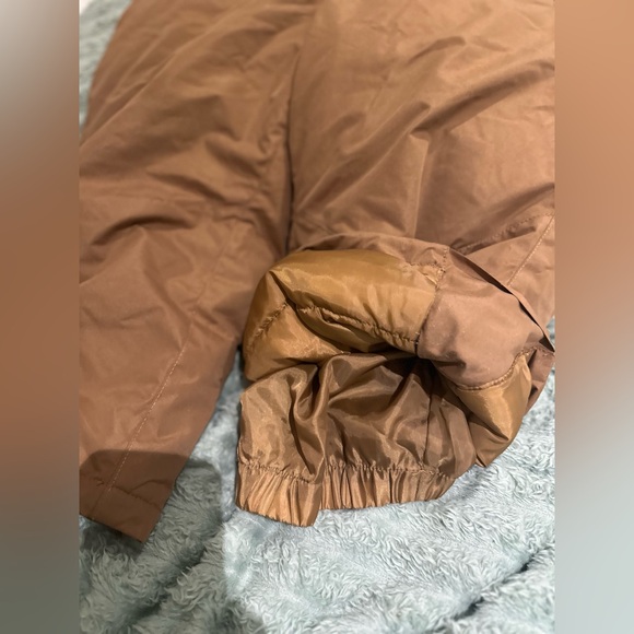 Gender-Neutral Water-Resistant Snow-Bib Overalls for Kids - Picture 9 of 15